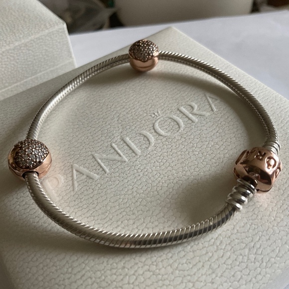 Pandora rose gold clasp bracelet with two clasps - Picture 2 of 5